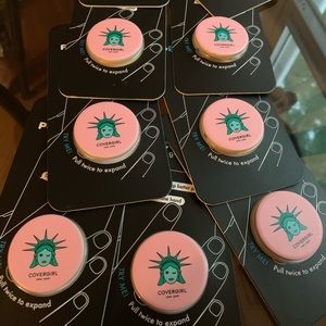 COVERGIRL Statue of Liberty NY Popsockets